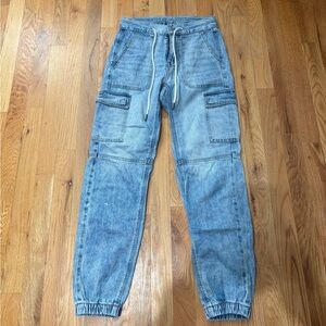 Light Blue Cargo Jogger Jeans - woman’s